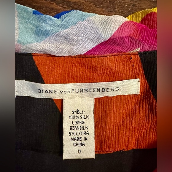 Diane Von Furstenberg silk abstract art sleeveless a line flowy dress size 0 - Picture 4 of 9